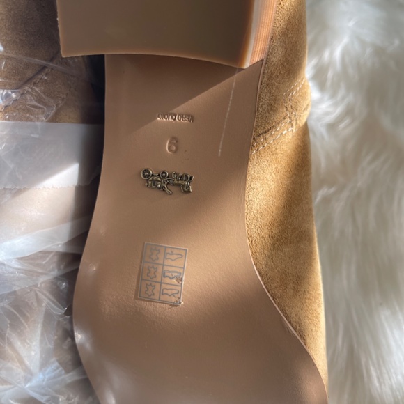 COACH Womens Chrystie Bootie with Signature Buckle - Picture 5 of 6